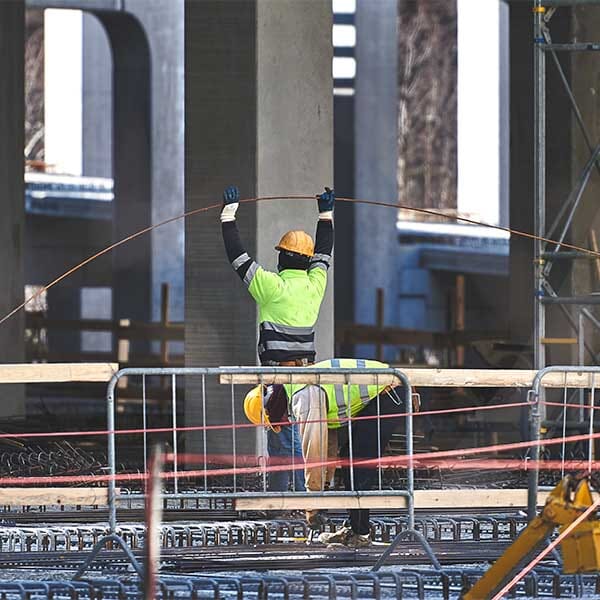"Construção está no mesmo patamar de 2007", diz economista